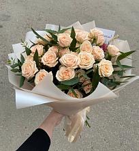Букет Кремовые розы Латте в Новопавловке
